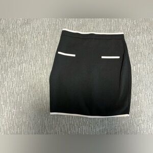 2-piece SET Elegant Black and White Women's Skirt and Top